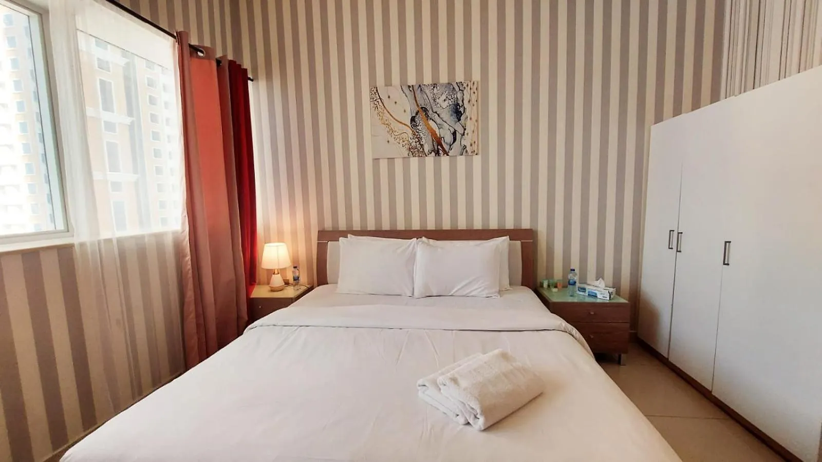 Entire Private Self Catered Apartments Marina Dubai